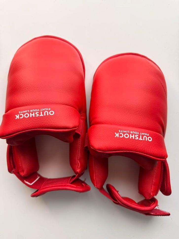 3 paar Outshock Karate Handschoenen Maat S en M, Sport en Fitness, Boksen, Gebruikt, Boksbeschermers, Ophalen of Verzenden