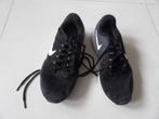 ALS NIEUW 1 paar zwart/witte NIKE sport schoenen maat 40 1/2, Kinderen en Baby's, Ophalen of Verzenden, Zo goed als nieuw, Nike