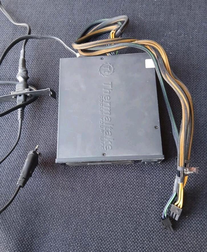 Thermaltake Power Express 250ap 250W Videokaart voeding, Computers en Software, Interne voedingen, Gebruikt, Ophalen