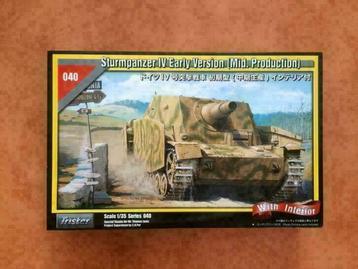 TRISTAR	35040	Sturmpanzer IV Early vers.  w/ interior	1/35 beschikbaar voor biedingen