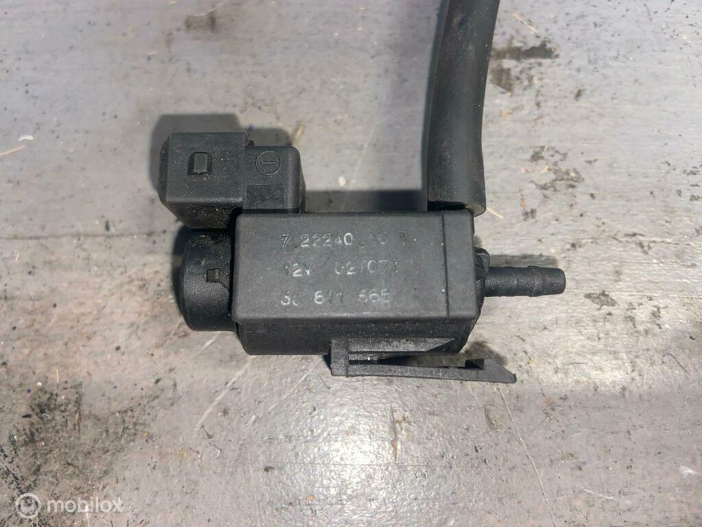 Vacuum relais Volvo S80 I ('98-'06) 30611668, Ophalen of Verzenden, Gebruikt, Volvo
