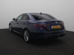 Alfa Romeo Giulia 2.2d 180pk Aut. Super | Navi | Leder | Cam, Auto's, Achterwielaandrijving, Gebruikt, Euro 6, 4 cilinders