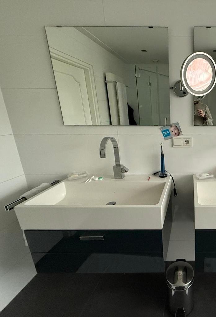 Burg Wastafelmeubel - 90cm Breed met dornbracht kraan, Huis en Inrichting, Badkamer | Badkamermeubels, Gebruikt, Wastafelkast