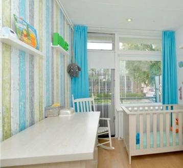 Baby bed en commode beschikbaar voor biedingen
