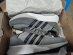 Adidas Sneakers - Maat 44 nieuw!, Kleding | Heren, Schoenen, Overige kleuren, Ophalen of Verzenden, Adidas, Sneakers of Gympen