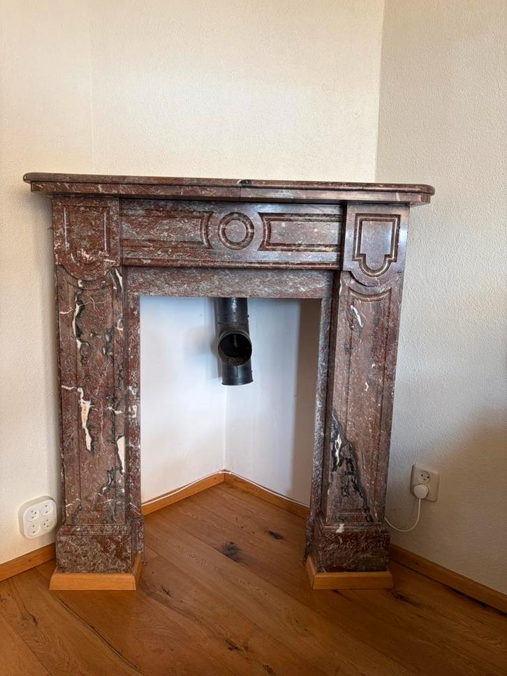 Marmeren Schouw, Bordeaux, Huis en Inrichting, Haarden, Zo goed als nieuw, Ophalen