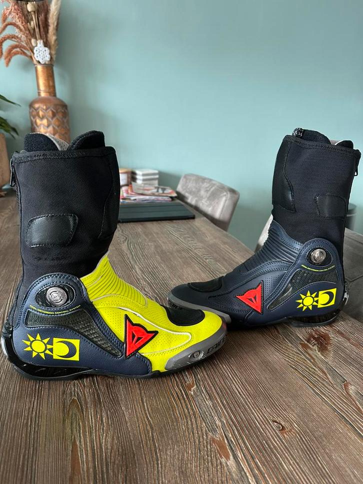 Dainese axial d1 Valentino rossi replica, Motoren, Kleding | Motorkleding, Laarzen, Tweedehands, Ophalen of Verzenden