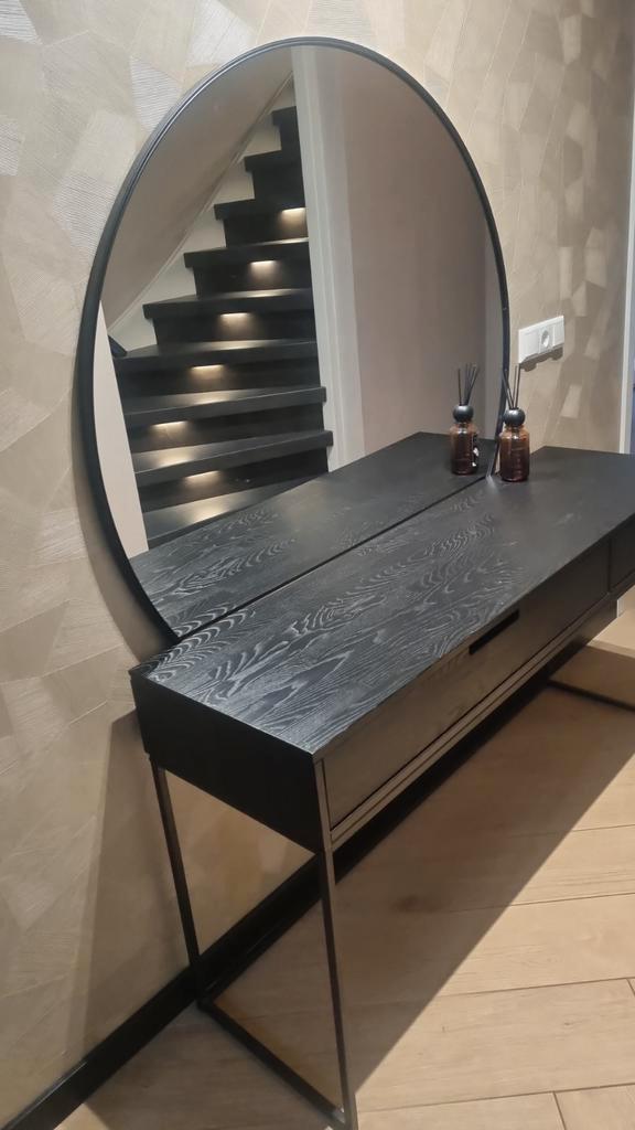 Stijlvolle zwarte sidetable, Huis en Inrichting, Woonaccessoires | Spiegels, Zo goed als nieuw, 100 tot 125 cm, 100 tot 150 cm