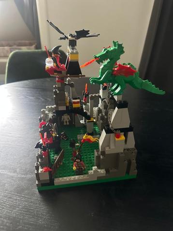 Complete Lego set 6087 'Witch's Magic Manor' uit 1997 beschikbaar voor biedingen