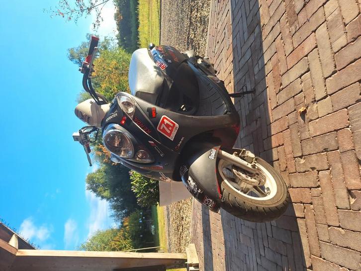 Sym mio 65cc, Fietsen en Brommers, Brommers | Derbi, Gebruikt, Ophalen
