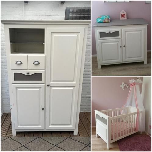 Complete brocante babykamer set, Kast, commode, ledikant, Kinderen en Baby's, Kinderkamer | Complete kinderkamers, Gebruikt, Jongetje of Meisje