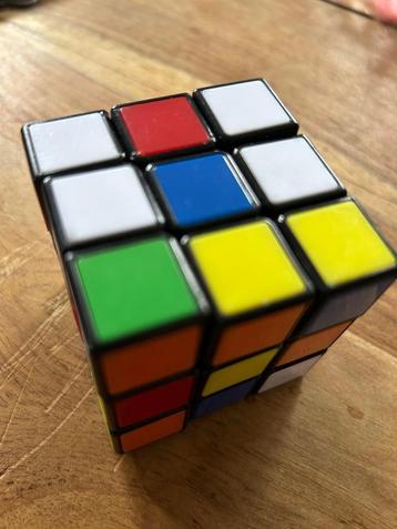 Zeer mooie Rubiks kubus 5,5/5,5 cm beschikbaar voor biedingen