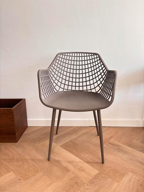 Taupe webbing stoel kwantum tuin/binnen, Huis en Inrichting, Stoelen, Zo goed als nieuw, Vier, Kunststof, Overige kleuren, Ophalen