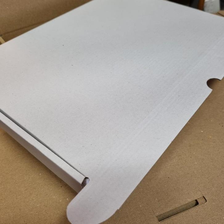 Dozen brievenbusdozen verzenddoosjes doosjes A4 2,8x21x30cm, Diversen, Cadeaupapier, Zo goed als nieuw, Verzenden