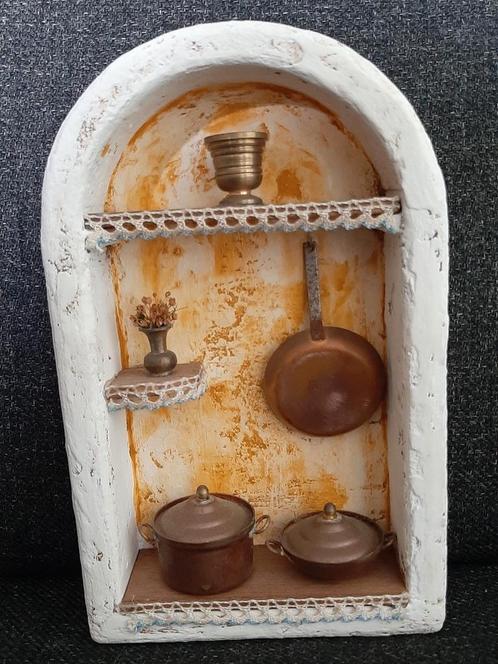 Grieks kijkkastje nisje met pannetjes, Antiek en Kunst, Curiosa en Brocante, Ophalen of Verzenden