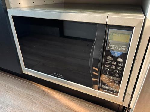 Sharp R-963 Combimagnetron / Magnetronoven, Witgoed en Apparatuur, Magnetrons, Gebruikt, Vrijstaand, Combimagnetron, 45 tot 60 cm