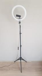 Ringlamp met statief en telefoonhouder, Ophalen, Zo goed als nieuw