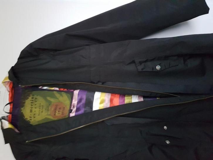 St. Martins zwarte  jas waterafstotend maat 38 / M als nieuw, Kleding | Dames, Overige Dameskleding, Zo goed als nieuw, Ophalen of Verzenden