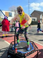 Loopgroep "In shape met .." trampolines, muziek, 14 pers, Ophalen, Zo goed als nieuw, Carnaval, Kleding