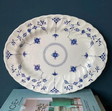 Churchill Georgian Collection Finlandia ovale schaal beschikbaar voor biedingen