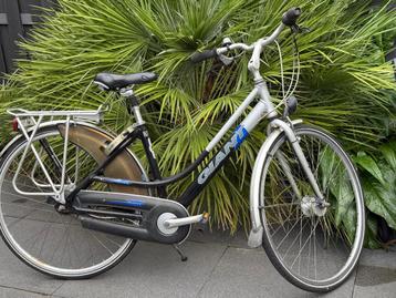 damesfiets  fiets 28 inch beschikbaar voor biedingen