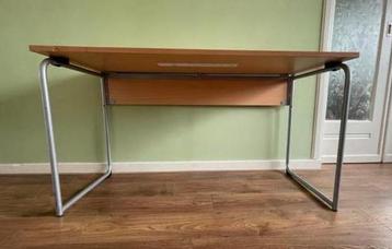 IKEA Bureau Idre 135x60 beschikbaar voor biedingen