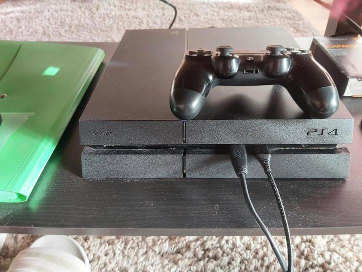 Ps4 + controller + hdmi kabel/stoom kabel, Spelcomputers en Games, Spelcomputers | Sony PlayStation 4, Zo goed als nieuw, Original