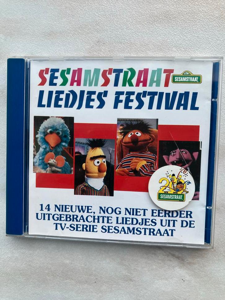 Sesamstraat Liedjesfestival CD - Zo goed als nieuw!, Cd's en Dvd's, Cd's | Kinderen en Jeugd, Zo goed als nieuw, Muziek, 3 tot 5 jaar