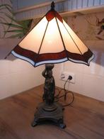 Tiffany tafellamp met beeld, Huis en Inrichting, Lampen | Tafellampen, Tiffany, Ophalen of Verzenden