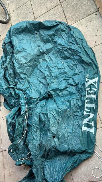 Zwembad afdekzeil beschikbaar voor biedingen