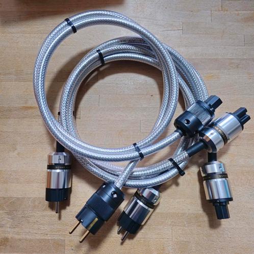 Op maat gemaakte Lapp Ölflex powercord Schuko en C13 pluggen, Audio, Tv en Foto, Audiokabels en Televisiekabels, Zo goed als nieuw