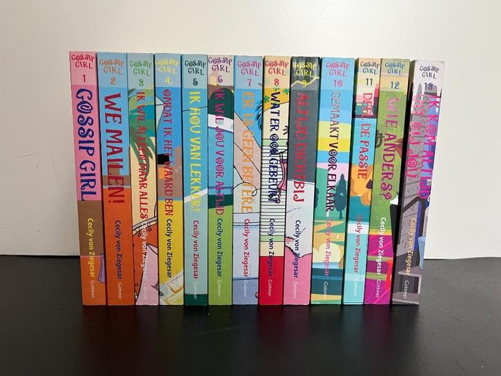 13 x Gossip Girl - Cecily von Ziegesar - compleet, Boeken, Chicklit, Zo goed als nieuw, Ophalen