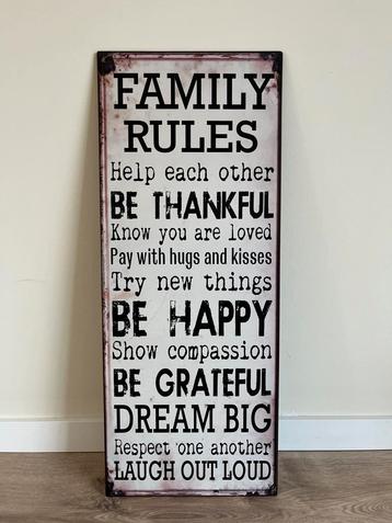 Vintage “Family Rules” beschikbaar voor biedingen