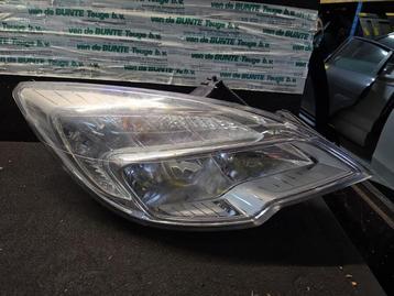Koplamp rechts van een Opel Meriva beschikbaar voor biedingen