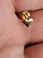 14 karaat goud oorbel  hart 5mm oorsteker oorknop, Sieraden, Tassen en Uiterlijk, Oorbellen, Ophalen of Verzenden, Zo goed als nieuw