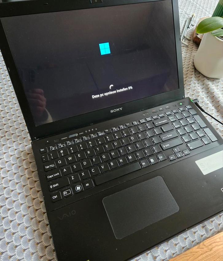 SONY Vaio SVS151A12W Laptop - 15 inch, Computers en Software, Windows Laptops, Gebruikt, 15 inch, HDD, SSD, Onbekend, 4 GB, Qwerty