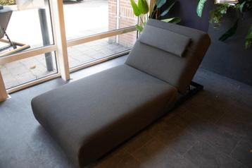 Flow lio ligbed Sooty showroommodel beschikbaar voor biedingen
