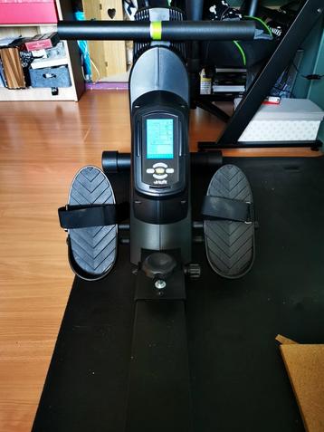 VirtuFit Semi-Pro Ergometer Roeitrainer, inc. vloermat beschikbaar voor biedingen
