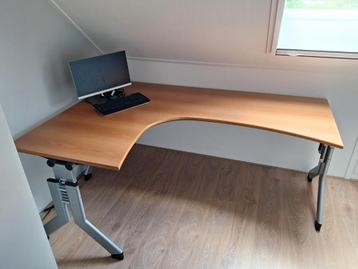 Hoek bureau 2m x 1,4m