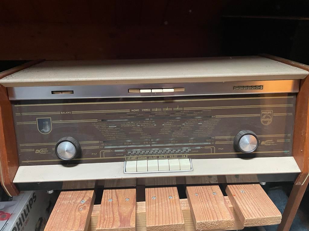 Vintage Philips Radio - Klassieker!, Audio, Tv en Foto, Radio's, Ophalen, Gebruikt, Radio, Met cd-speler