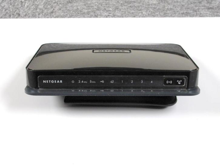 Netgear WNDR3700 Dual Band Wireless Gigabit Router N600, Computers en Software, Routers en Modems, Zo goed als nieuw, Router, Ophalen of Verzenden
