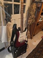 Elektrisch gitar met nieuwe snaren en vesterker, Muziek en Instrumenten, Snaarinstrumenten | Gitaren | Elektrisch, Ophalen, Zo goed als nieuw