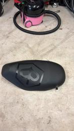 Zip sp zadel, Fietsen en Brommers, Brommeronderdelen | Scooters, Ophalen, Zo goed als nieuw, Zadel, Piaggio