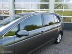 Volkswagen Touran 1.6 TDI 7 persoons Highline € 16.950,00, Auto's, Volkswagen, Voorwielaandrijving, Electronic Stability Program (ESP)