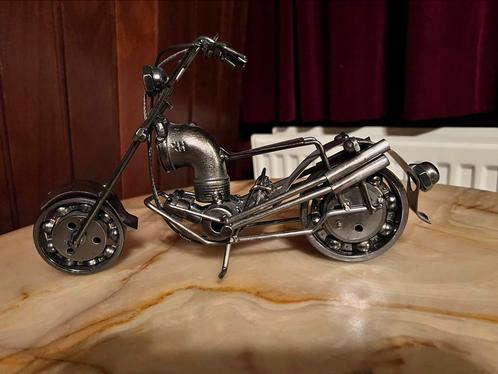 Mooie motor - scrap metal art - Chopper, Hobby en Vrije tijd, Modelauto's | 1:5 tot 1:12, Zo goed als nieuw, Auto, Ophalen of Verzenden