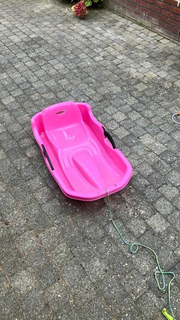 Kinderslee beschikbaar voor biedingen