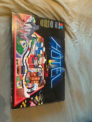 Spel Hotel Compleet - MB Spellen beschikbaar voor biedingen