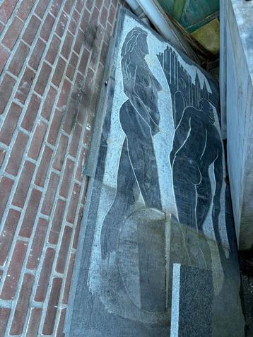 Kunst uit natuursteen beschikbaar voor biedingen