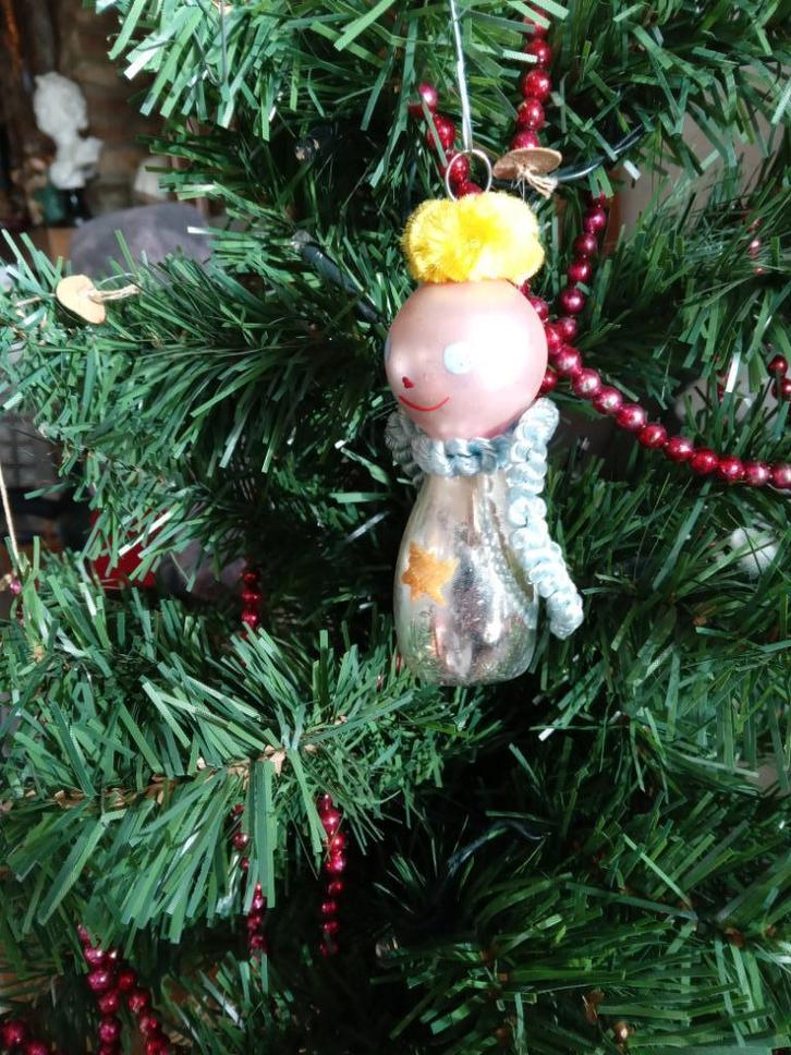 pracht oud glazen engeltje met chenille vleugels en kroontje, Diversen, Kerst, Gebruikt, Ophalen of Verzenden