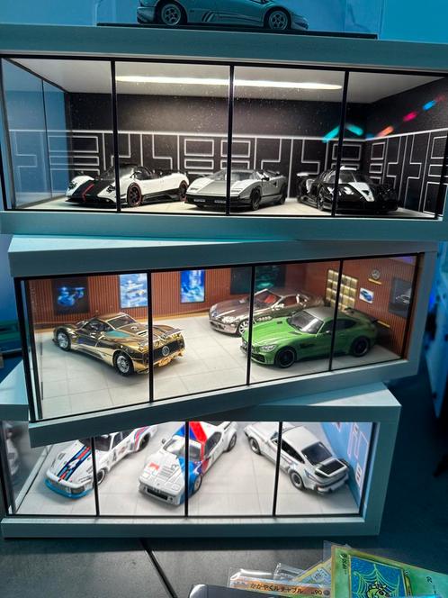 Diorama vitrine showcase met LED / modelautos 1/43, Hobby en Vrije tijd, Modelauto's | 1:18, Zo goed als nieuw, Auto, Overige merken